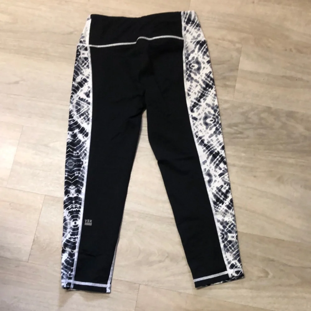 Victoria's Secret Black and White Tie Dye Leggings Athletic Fit